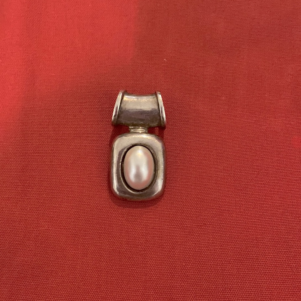 Chocked charm
